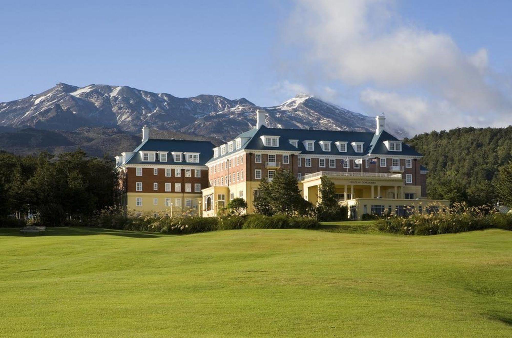 Chateau Tongariro Hotel Mount Ruapehu Exterior photo